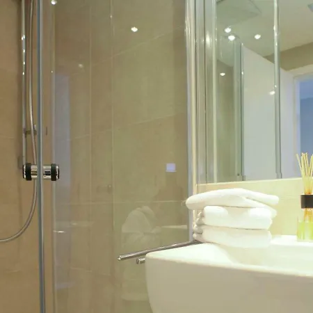 Victoriaresidenz-app-12-ekki-s-suite